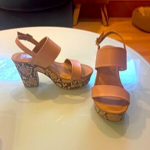 Tan platform DV shoes
